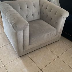 Couch Grey 