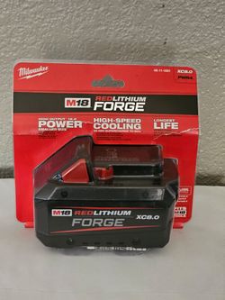 Milwaukee 18V Lithium-Ion REDLITHIUM FORGE XC 8.0 Ah Battery Pack Brand New