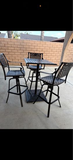 Outdoor Bar-Height Patio Set – Metal Table + 3 Swivel Chairs