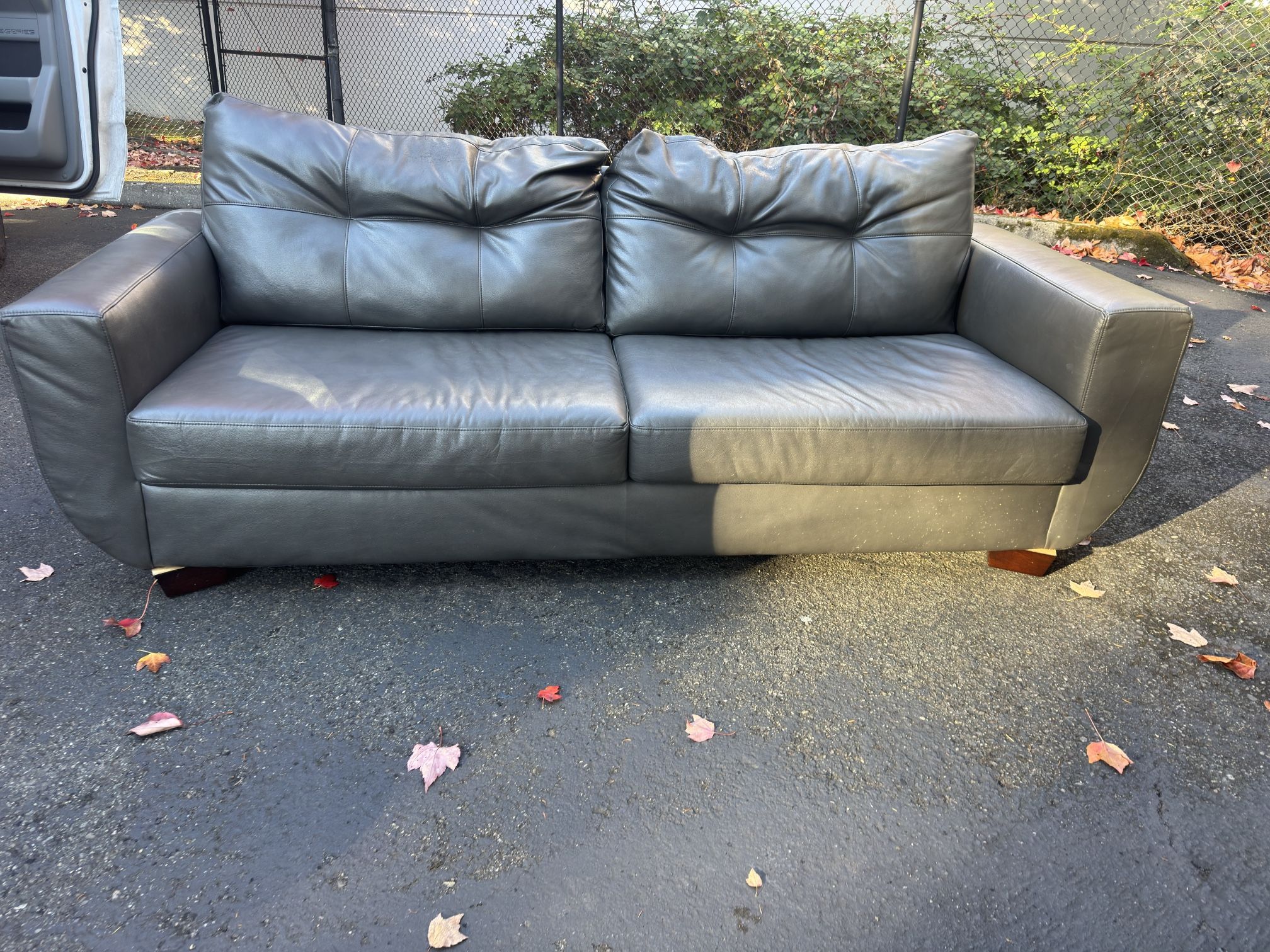 Sofá Couch (Free Delivery)🚚