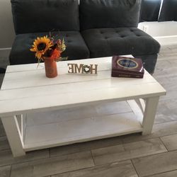 Coffee table farm style 