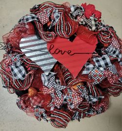 Valentine's Day Deco Mesh Wreath