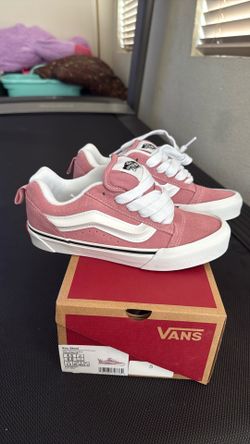 Vans Knu School