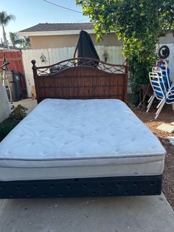 Queen adjustable bed