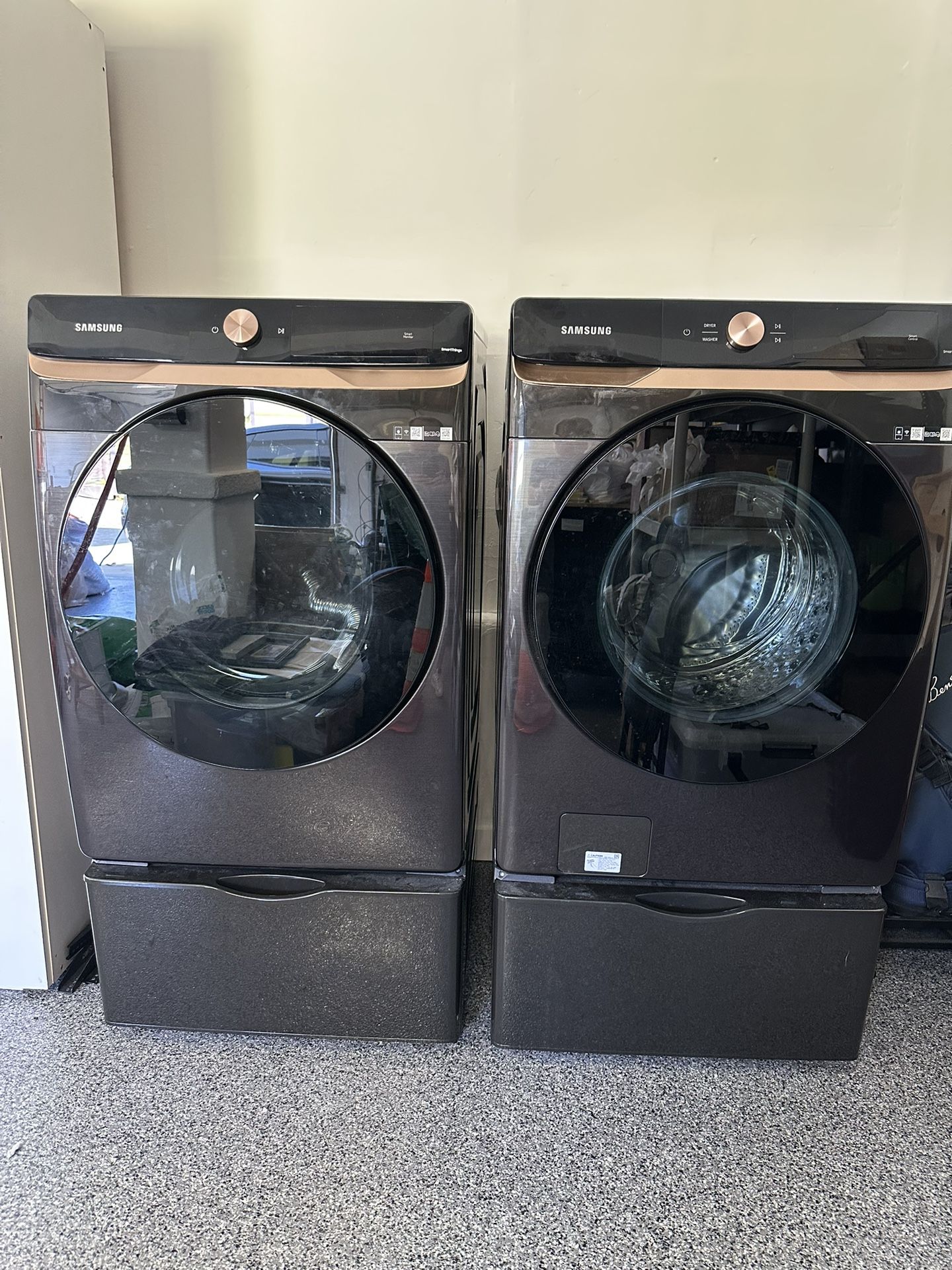 Samsung Washer And Dryer Gas With Pedestals