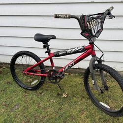 20-inch Next Wipeout BMX bike- good usable condition-ages 6-10