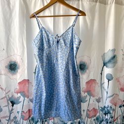 Baby Blue X Daisy Floral Dress