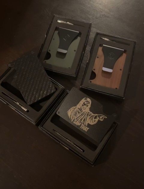 Laser Engraved Jesus Minimalist Wallet