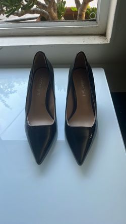 Black Pointed-Toe Heels – Size 6