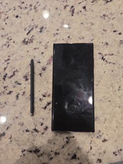Working galxy S22 ultra with cracked screen
