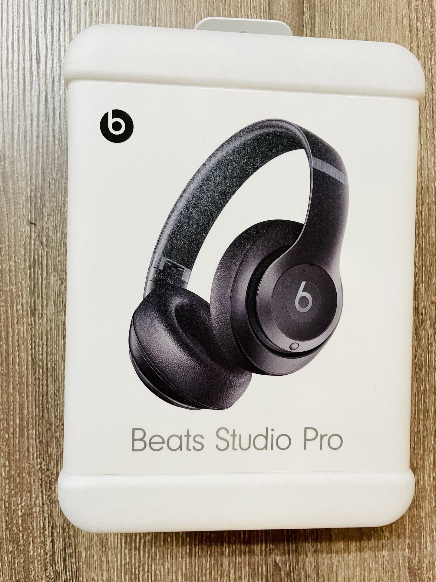 Beats Studio Pro Bluetooth Headphones 