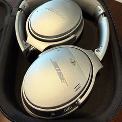 Bose Silver QuietComfort 35 II Noise Cancelling Bluetooth Headphones 