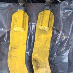 Jeep Trackhawk Rear Control Arms... Bwoody..