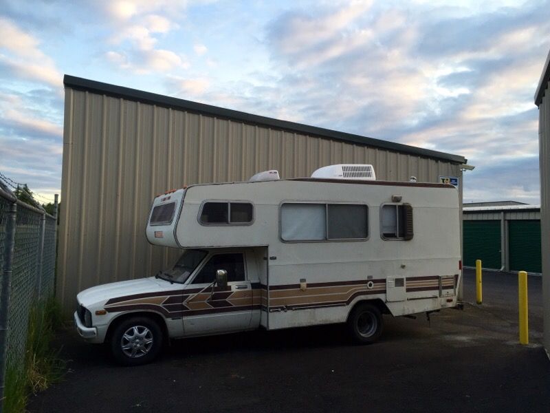 1981 TOYOTA HUNTSMAN MOTORHOME RV CAMPER 1 TON CHASSIS AC 22R