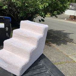 Pet Dog Cat Kitty Stairs Lightweight Hard Foam Steps 20” High House Home Couch Bed like New