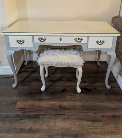 Queen Anne Vanity Desk with Stool