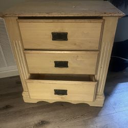 Free Night stand 