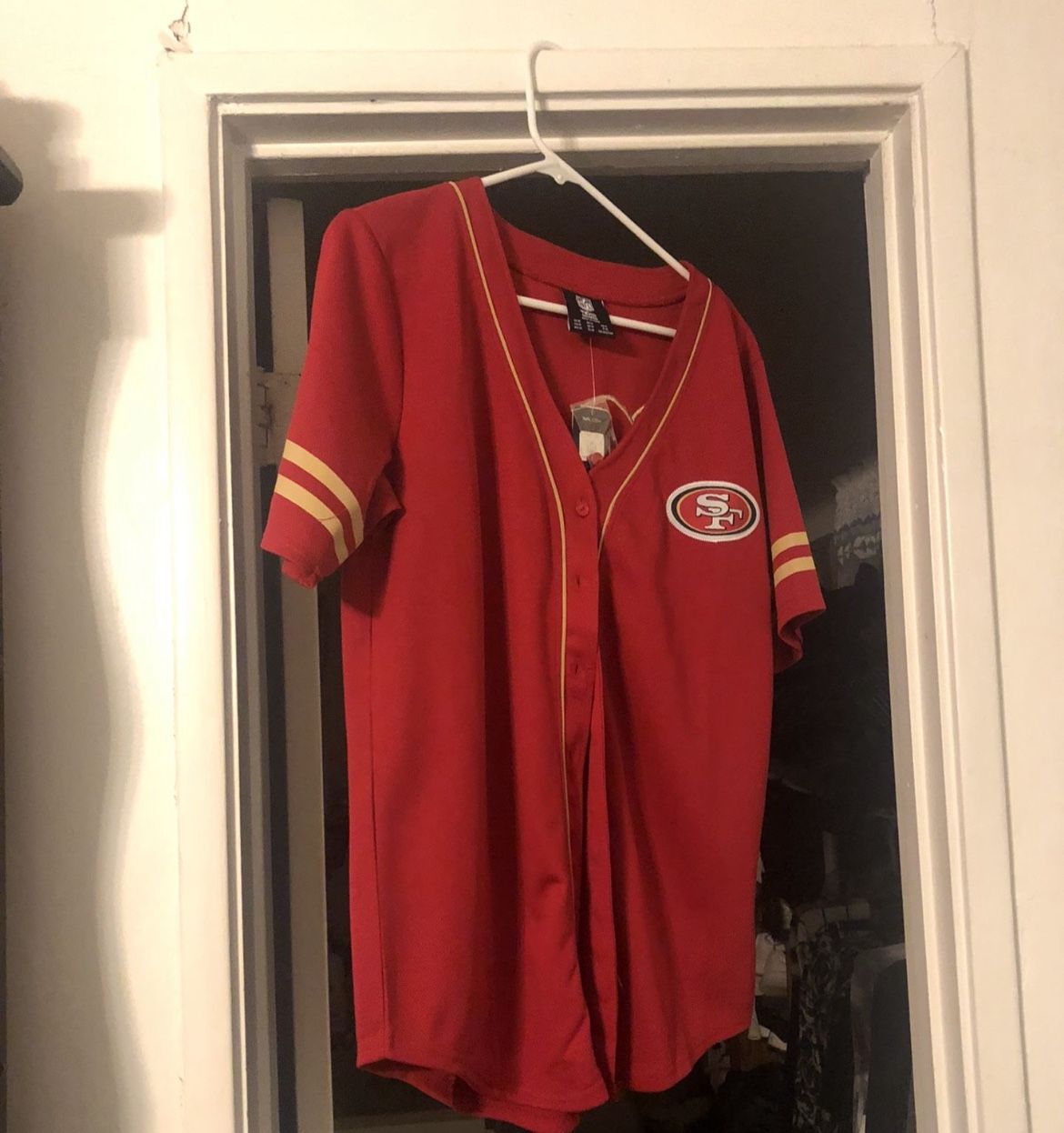 Woman’s 49ers Button Up Jersey
