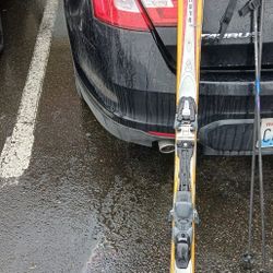 K2 ESCAPE  5500 SKIS