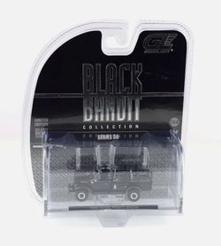 Greenlight Black Bandit Series 30 1946 Dodge Power Wagon Fire Truck 1/64