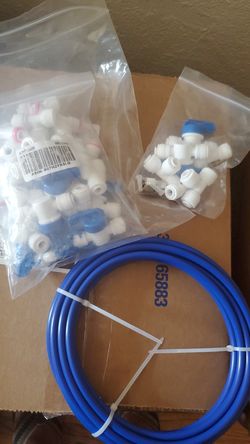 Ice maker hose and connectors