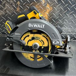 Dewalt DCS578 60v Max 7 1/4” Brushless Cordless Circular Saw