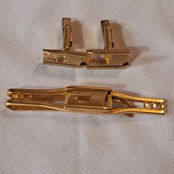 Vintage Anson  Monogram cufflinks and tie bar set