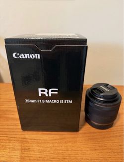 Canon RF 35mm f/1.8 Macro IS STM Lens w/ Original Box