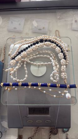 Pearls and lapis lazuli bracelet with guaranteed 14k gold