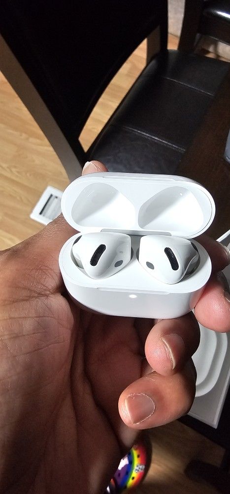 Airpods #4