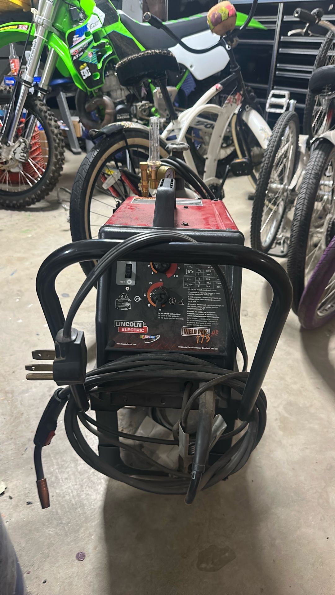 Lincoln 175HD Welder 220volt