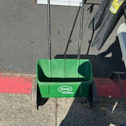 Scoots  Grass Seeds Spread 
