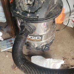 Ridged Wet Dry Vac