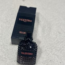 Valentino Cologne 