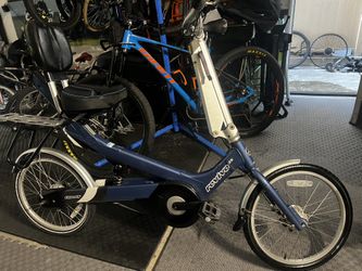 GIANT REVIVE DX Recumbent Bicycle