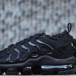 Men Nike Vapormax Plus Message Me Your Size 