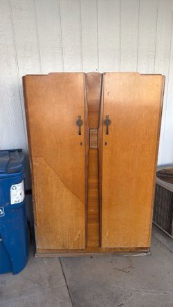 Free Vintage armoire