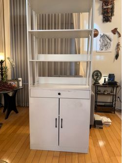 White Bookshelf Hutch with Cabinet Storage – Bakers Rack Style