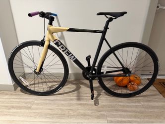 fixie  bike $500