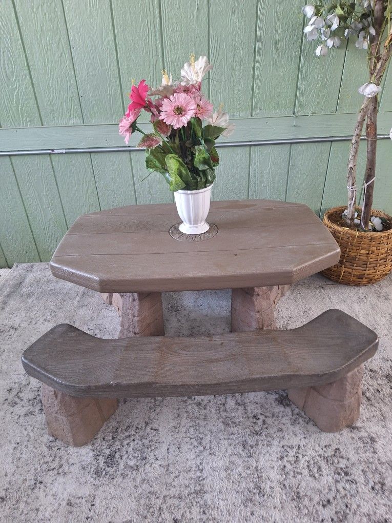 Kids Play Outdoor Or Indoor Table (Check My List ✅️)