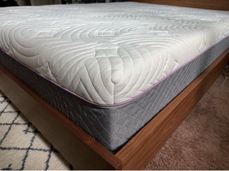 Sleep Innovations Shiloh 12" Queen Memory Foam Mattress