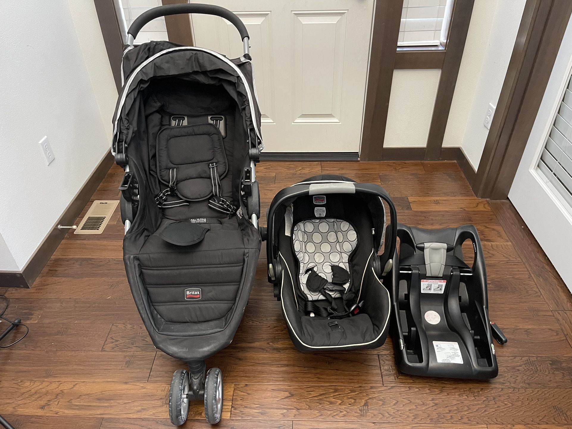 Britax B-agile B-safe Car Seat And Stroller System With Rain cover