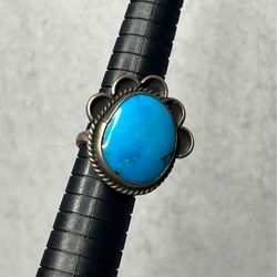VTG Native American Sterling Silver Bezel Oval Sleeping Beauty Turquoise Ring