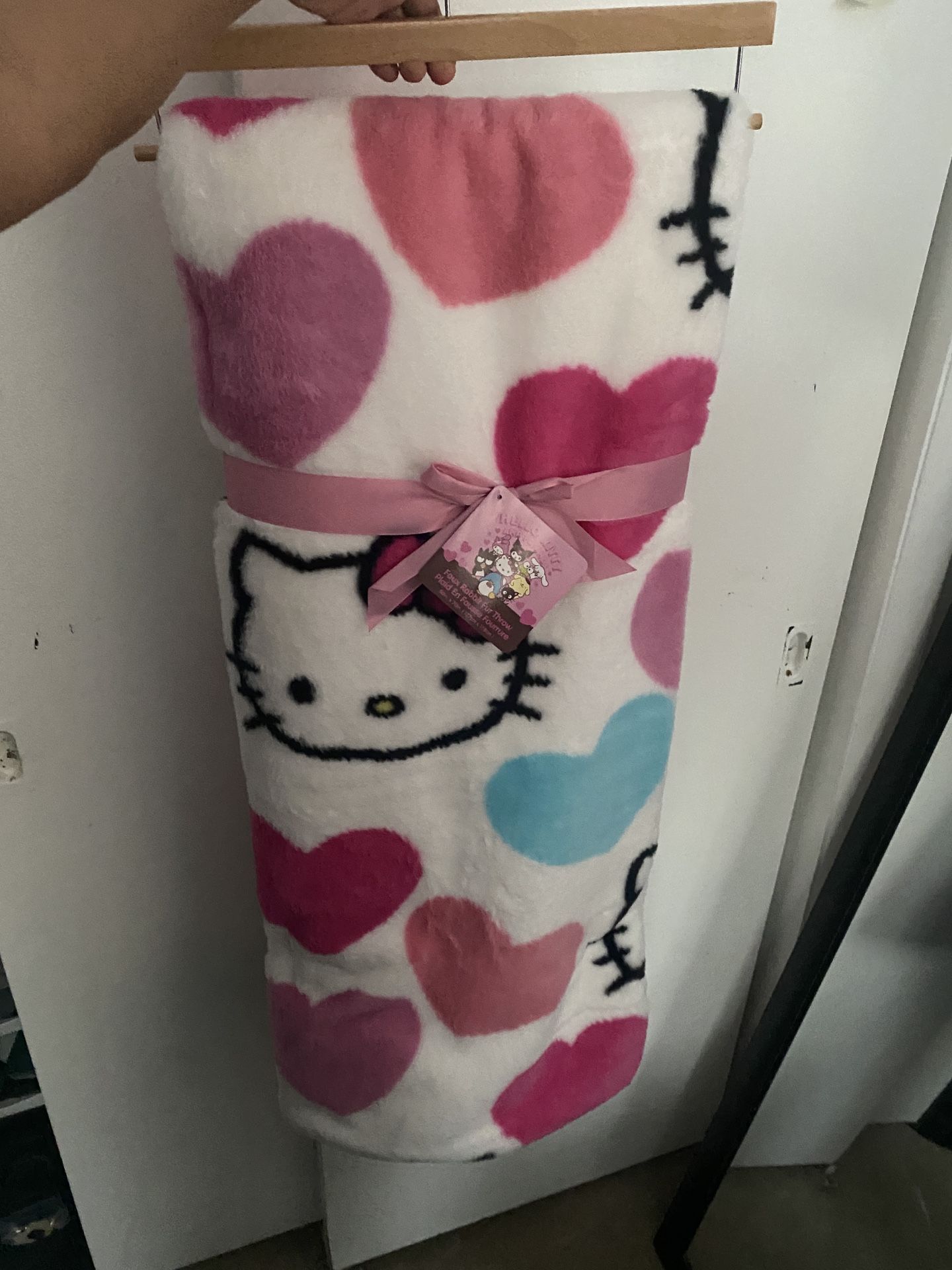 Hello Kitty Blanket