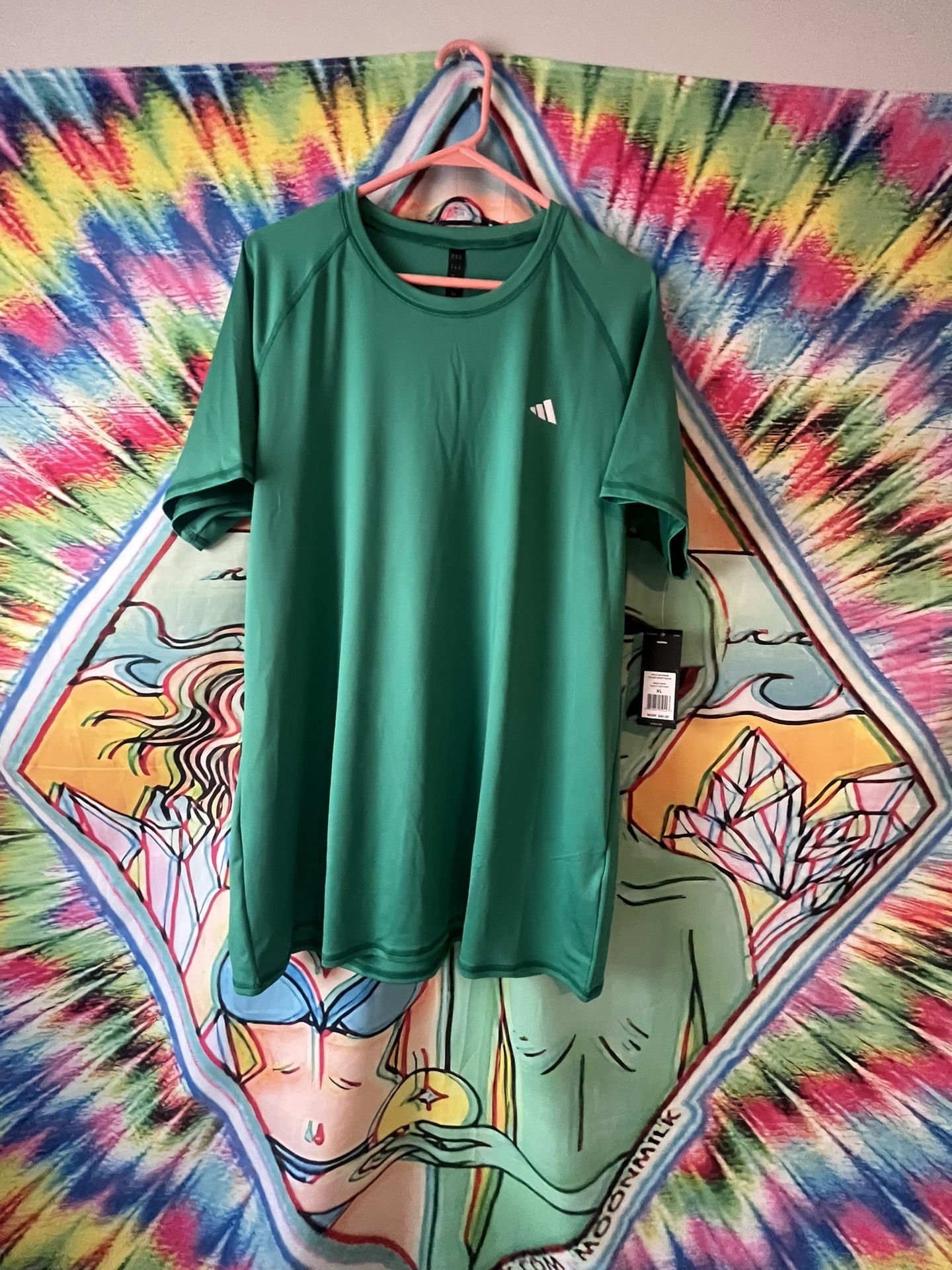 Green Adidas T-Shirt XL Men’s  (shipping Available)