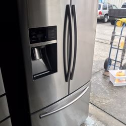 Samsung French Door Refrigerator Good Condition