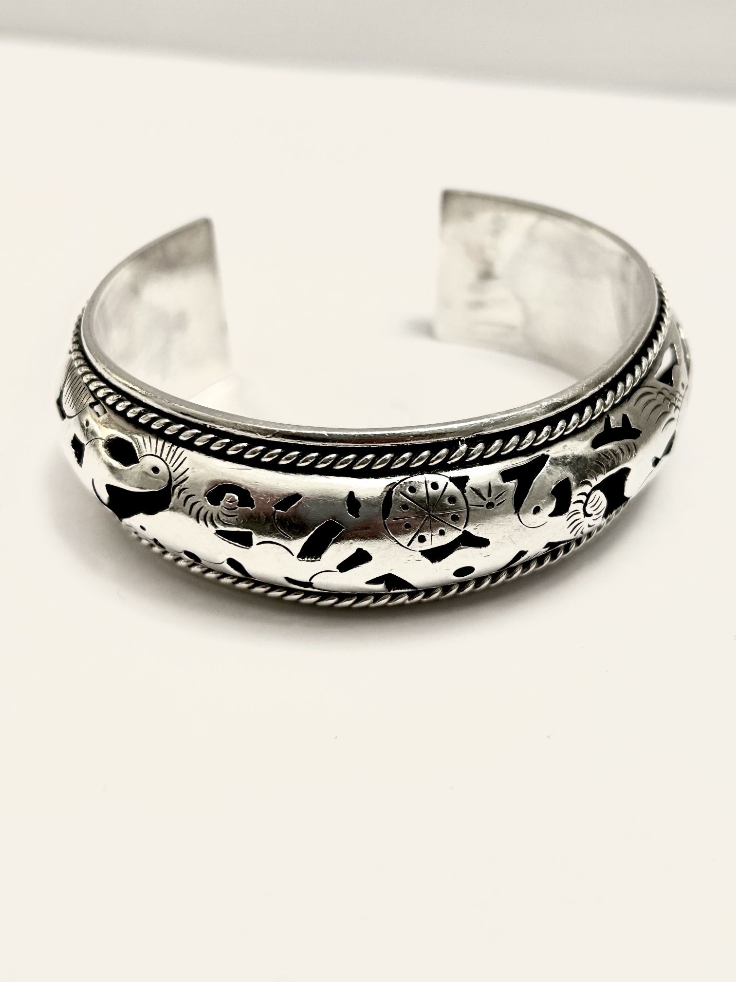 Vintage Southwestern Sterling Silver Shadowbox Cutout Storyteller Cuff Bracelet