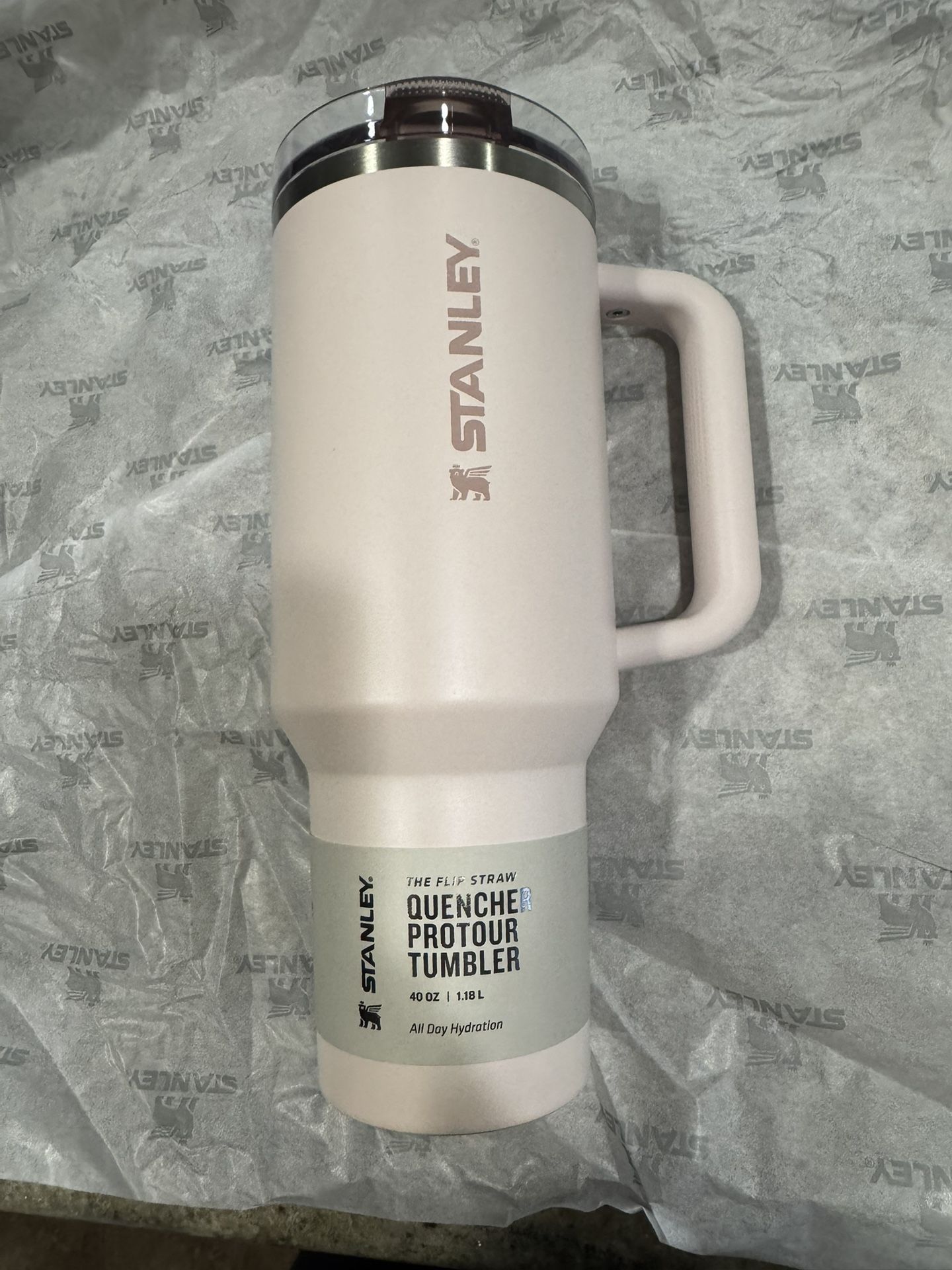 Brand New 40oz Quencher Pro Tour