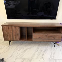 TV stand