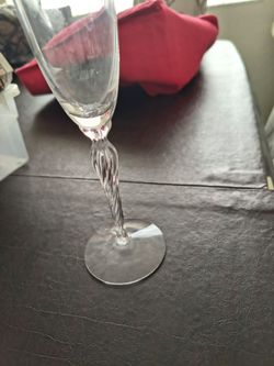 Mikasa spiral swirl champagne flutes